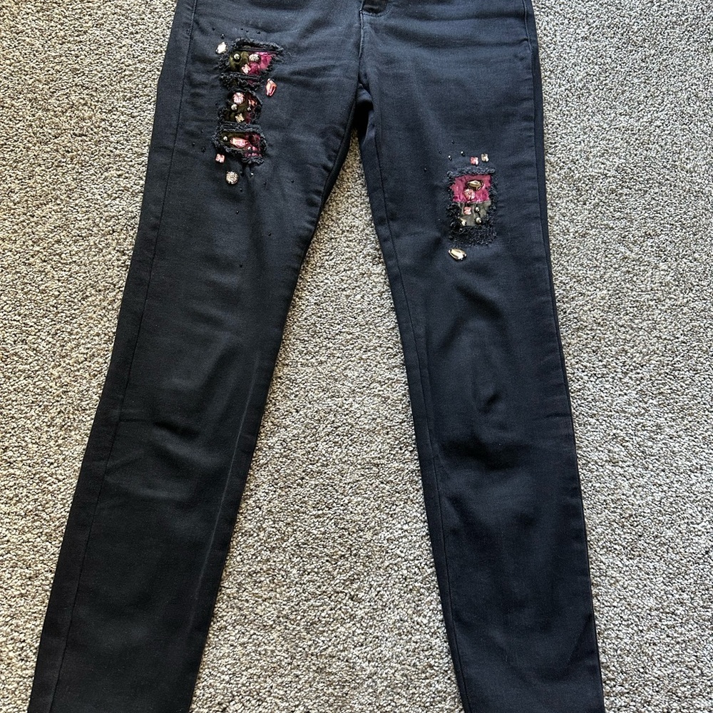 Black Distressed Women's Jeans
